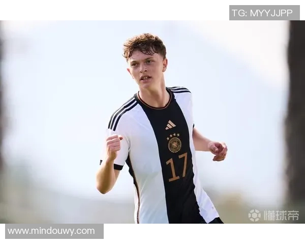德国足球明星四号球员是谁 他的表现与成就分析