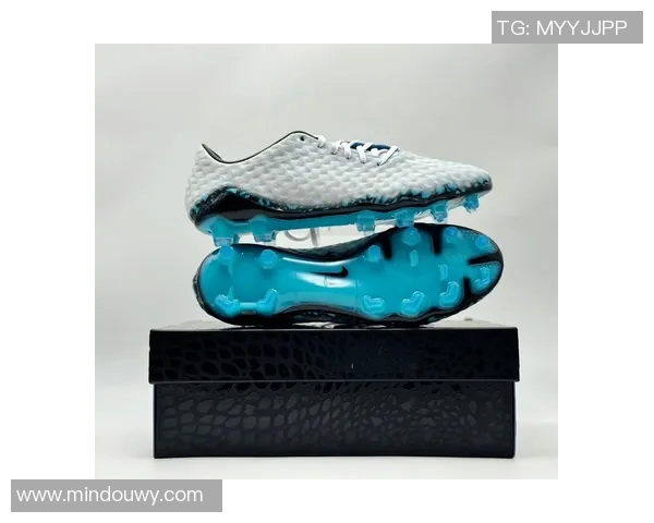 球星复刻足球鞋：经典与创新融合的全新潮流体验