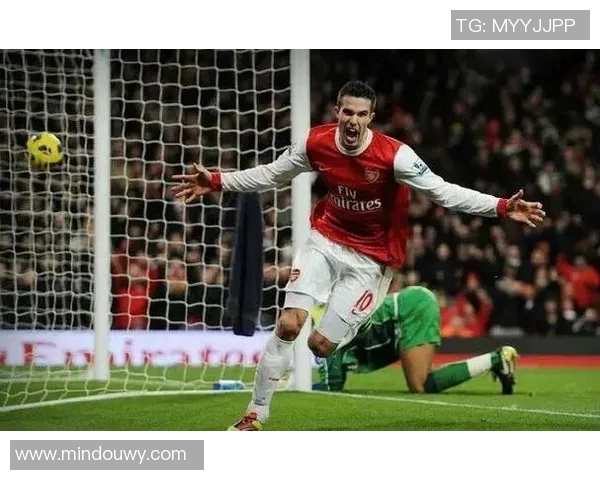 范佩西:从荷兰传奇到英超锋线巨星的辉煌历程 范佩西:从荷兰传奇到英超锋线巨星的辉煌历程